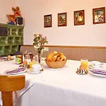 Gaestehaus Alpina Konukevi 3*