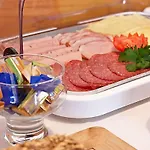 Konukevi Gaestehaus Alpina