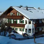 Gaestehaus Alpina Konukevi