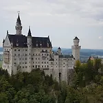 Gaestehaus Alpina Konukevi