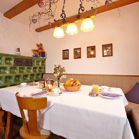 Gaestehaus Alpina 3* Бад-Кольгруб