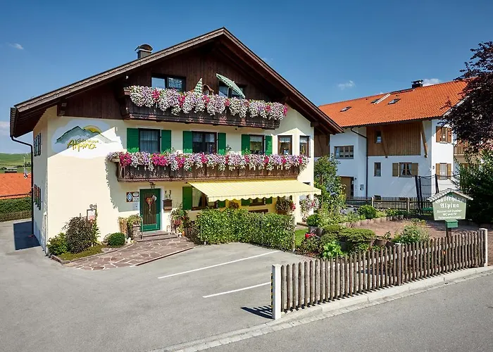 Gastehaus Alpina 3* باد كوهلغرب