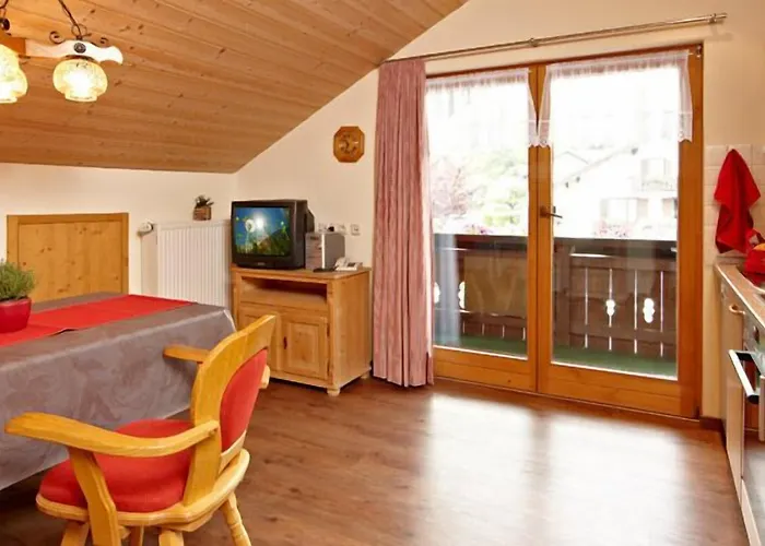 Gaestehaus Alpina 3*